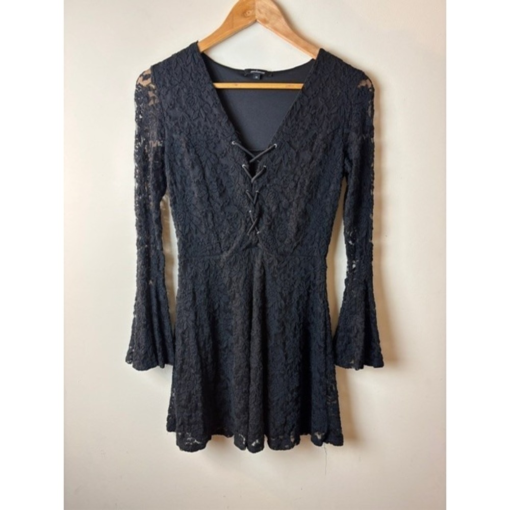 Womens M Ambiance Fit & Flare‎ Dress Black Floral Lace Bell Sleeve Lined Stretch